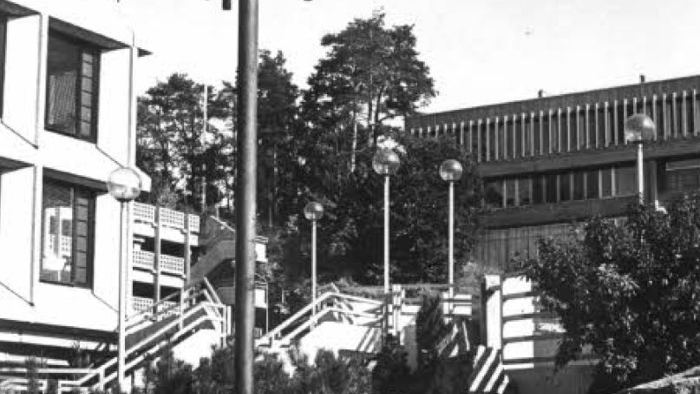 Tinghuset og Sandvikas 70- tallsbebyggelse