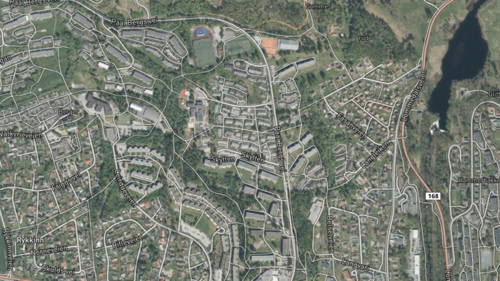 Flyfoto over hvor Eineåsen barnehage skal ligge